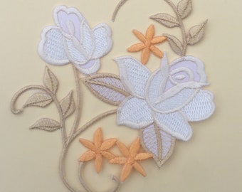 Fleur fer/coudre sur patch brodé complet appliqués insigne