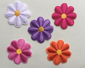 Set of 5 Flower petals Iron/ Sew On Embroidered Patch Appliqués Badge