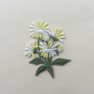 Madeliefjebloem opstrijkbare patch Volledig geborduurde patch-appliqués naaien