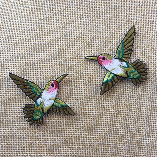 Set di 2 toppe ricamate a forma di colibrì da stirare/cucire, con stemma