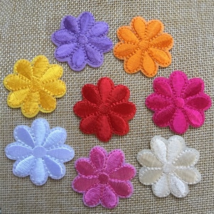 Set of 8 Flower Petals Iron On Embroidered Patches - 4cm Appliqués