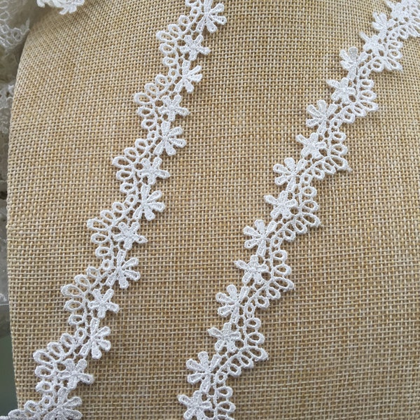 2 Meters Ivory Flower Crochet Lace Trim Dress Trimming Art Craft