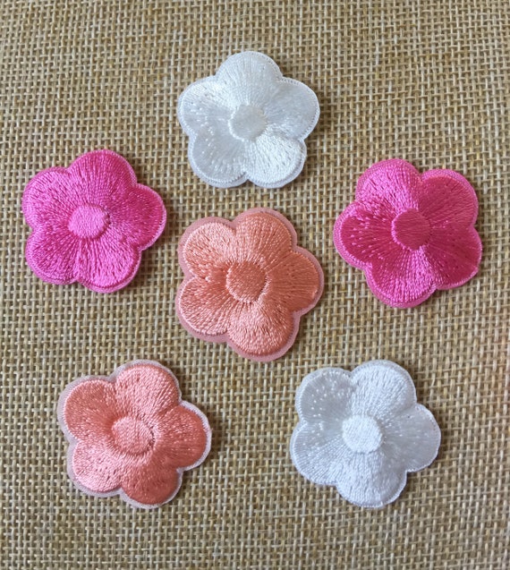 Set di 2 toppe ricamate con fiori bianchi da stirare/cucire