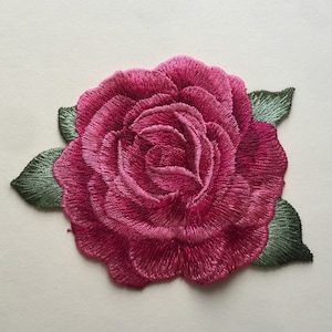 Rose Flowers Sew On Full Embroidered Patch Appliqués Badge