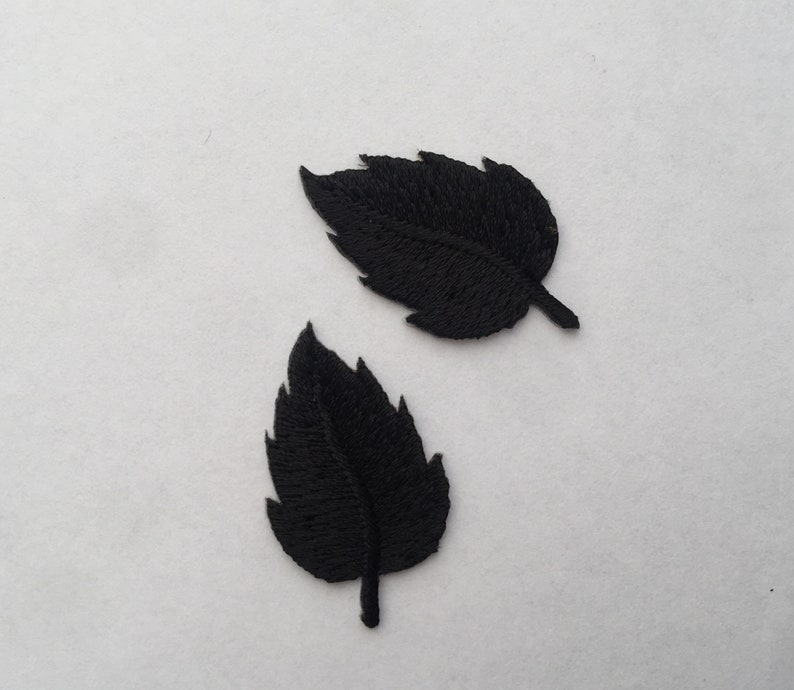 Set Of 2 Mini Leaves Small Leaf Iron On Sew On Flower Sew On Embroidered Patch Appliqués Badge Czarny