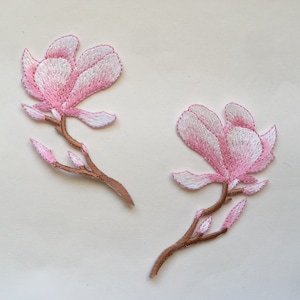 Pink Magnolia Flower Embroidered Patch: Iron/Sew On Appliqué (4.5cm x 8.5cm)
