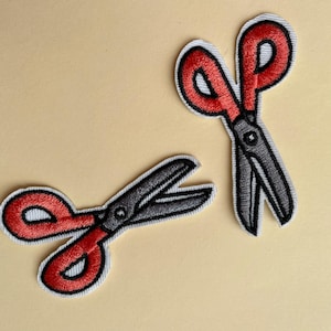 Set van 2 scharen Opstrijkbare badge geborduurde patch-appliqués