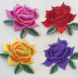 Roze bloem opstrijkbare badge met volledig geborduurde patch-applicaties