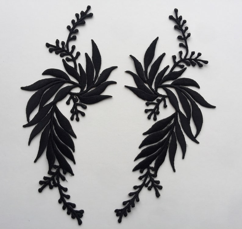 Set Of 2 Black Colour Flower Iron/ Sew On Embroidered Patch Appliqués Badge zdjęcie 2