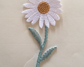 Daisy Flower Iron On Patch Sew On Full Embroidered Patch Appliqués Badge