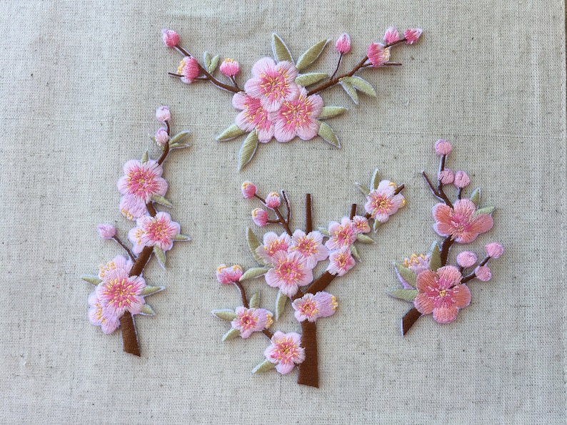 Peach Apple plum Blossom Flower Iron/ Sew On Embroidered Patch Appliqués Badge zdjęcie 2