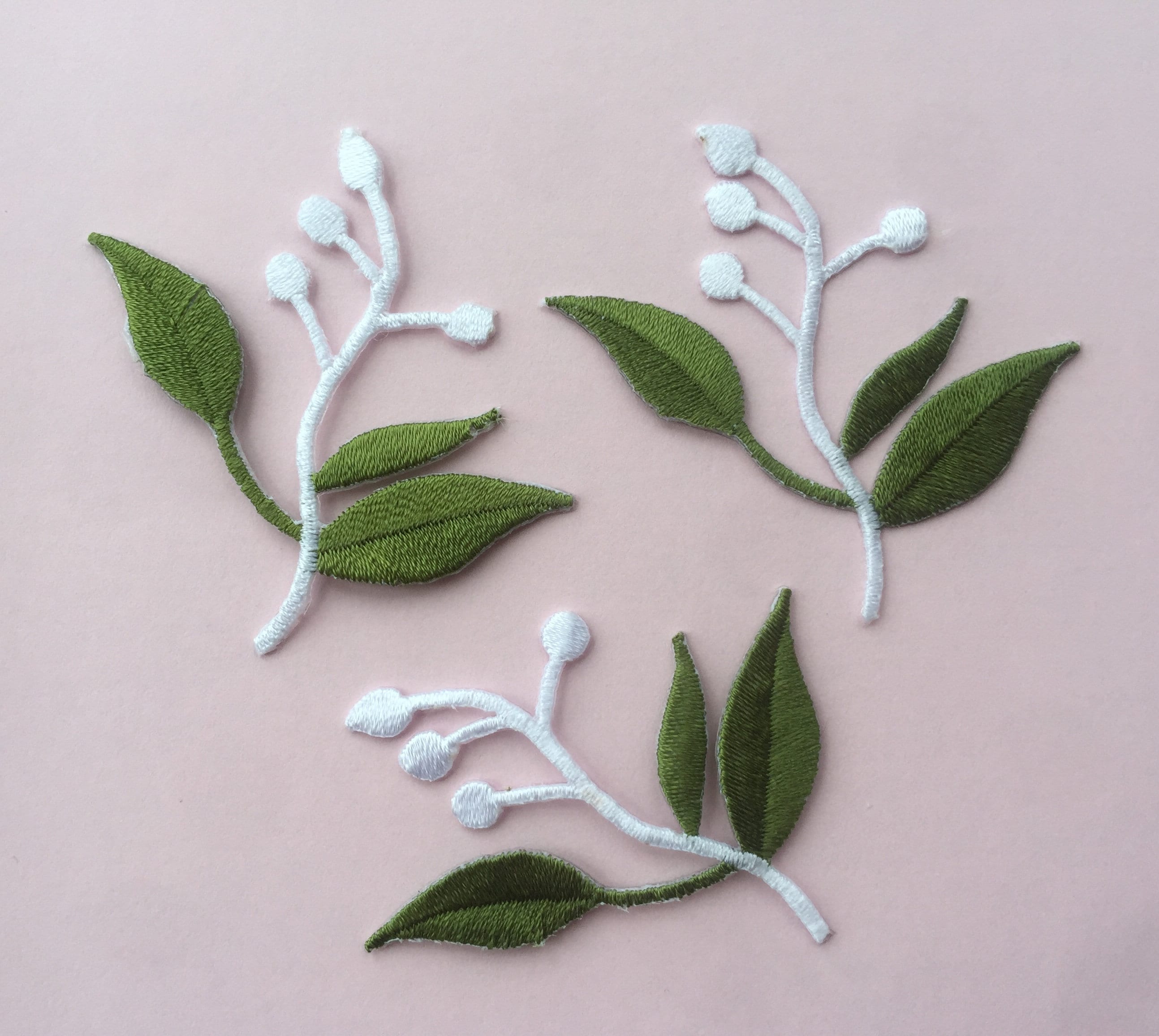 Green Leaf Iron-On Sew On Embroidered Appliqué Patches - Set of 3, image size:2587x2312