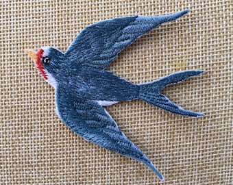 Distintivo per applicazioni con toppa ricamata da stirare o cucire con rondine e uccello