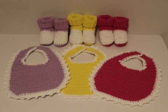 crochet bibs and booties