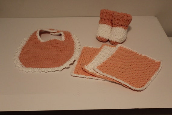 crochet bibs and booties