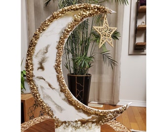 Resin Moon Stand: Ramadan Decor with Golden Star