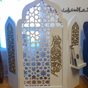 Mihrab / Prayer Rug Holder image 6