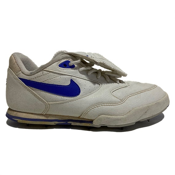 Vintage Nike Baseball Cleats - image 1