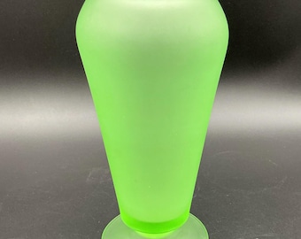 Fenton Uranium Satin Glass Vase Dahlia Cupped 8.5" Green