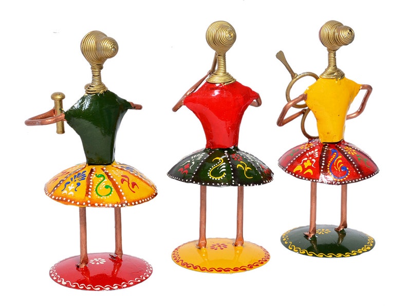 Indian Handmade Iron Painted 3 Lady Musician Showpiece Table Top Home /& Table Decor