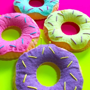 Impressão de donut - Bilar Polly - Donuts de doces suecos - Impressão A6 - Decoração de parede - Almofada de alfinetes