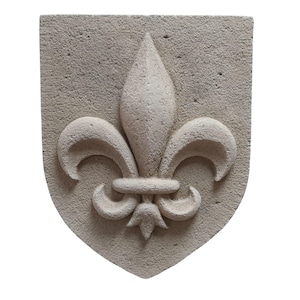 Fleur-de-Lys in handcrafted reconstituted stone, fleur-de-Lys coat of arms