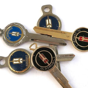 Vintage Oldsmobile Key Blank | Olds Delta | 442 | 88 | 89 | Cutlass | Toronado | Starfire | Vista | Cruiser | Dynamic | Delmont | F85