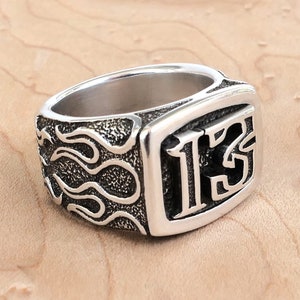 Biker Statement Ring Silber | Ring mit Nummer 13 | Massiver Männer Siegelring | Rocker Ring Sterling | Feuerring 925 | Flammen Design