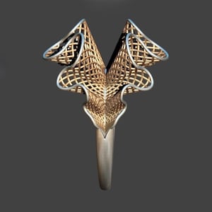 Seitenansicht eines organischen Damenrings als CAD Modell mit geometrischer Form