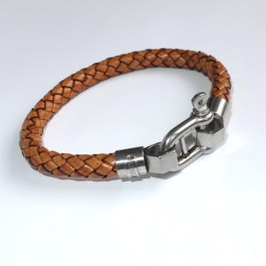Men’s Leather Bracelet 8mm Braided – Stainless Steel or Brass Clasp – Handmade in Germany – Biker Jewelry – Gift for Him
