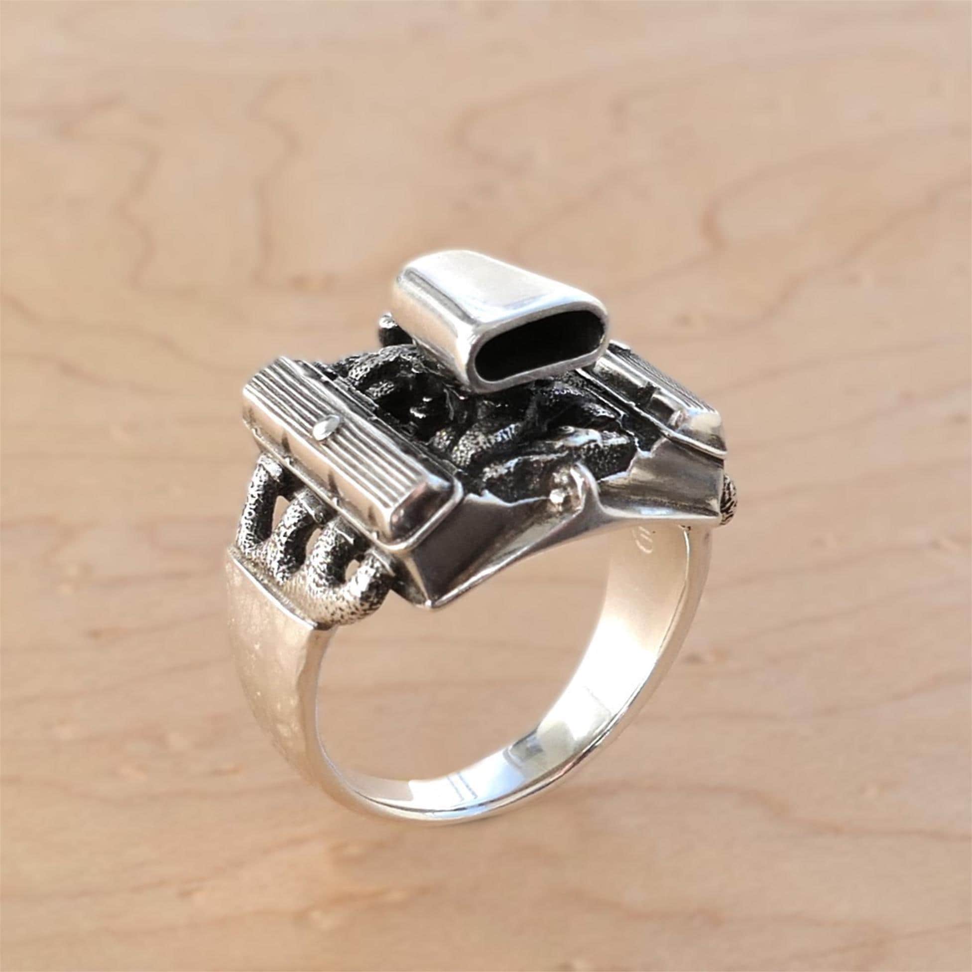 V8 Engine Ring