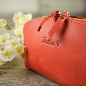 Leather makeup bag/Personalized Bridesmaid gift image 1