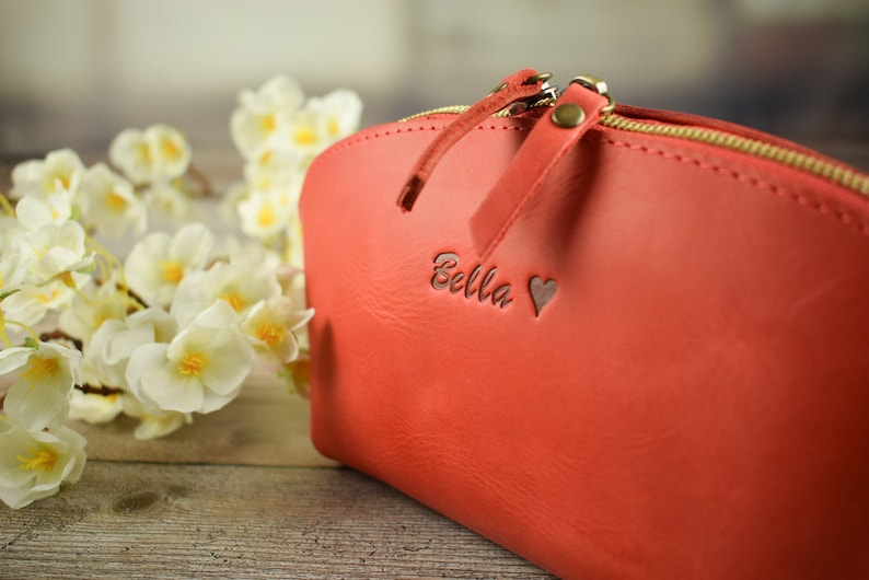 Leather makeup bag/Personalized Bridesmaid gift image 1