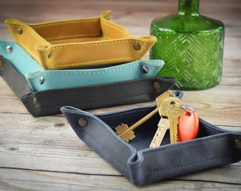 Personalized leather catch all tray/Leather dice tray/Leather key tray