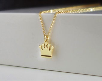 Tiny Solid Gold Crown Necklace, 14k Yellow Gold Crown Necklace, 11.00x10.00mm  Delicate Crown Necklace, Solid 14k Gold Crown Necklace