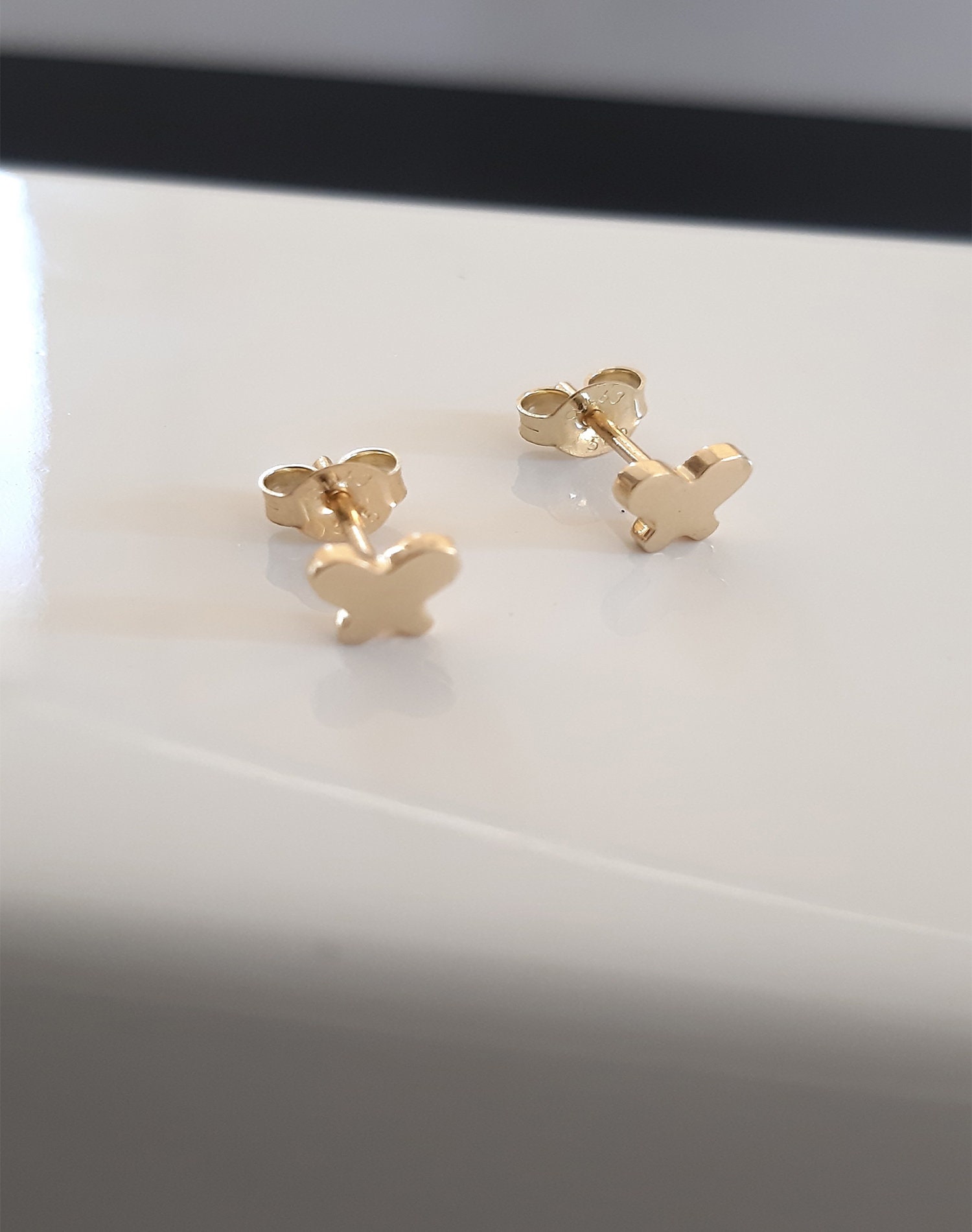 Flower Stud Earrings, Tiny Gold Studs, Dainty Stud Earrings, Children  Earrings, Everyday Jewelry, Minimalist Earrings Flower Girl Gift - Etsy