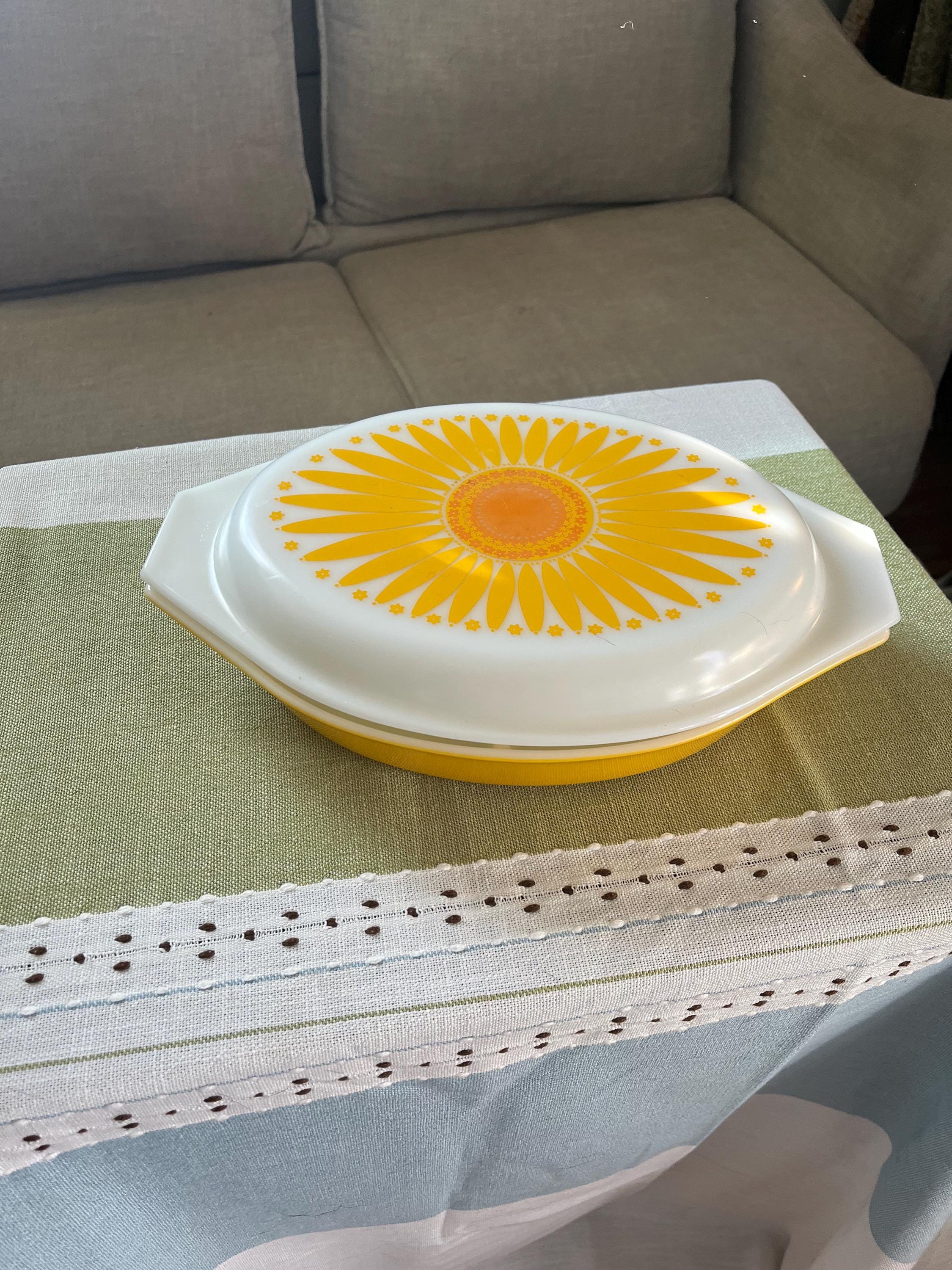 サンフラワー パイレックス 1 1/2 クォート キャセロール皿 蓋付き