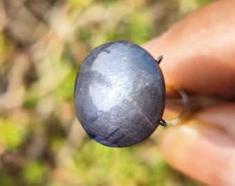 SAPPHIRE - Star Sapphire  cabochon - natural star sapphire crystal - jewellery making supply - star sapphire - corundum crystal family