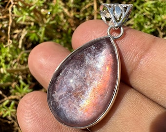 LEPIDOLITE Crystal Pendant - Lepidolite Pendant in sterling silver - Lepidolite healing crystal - Calming and soothing Dazzling stone