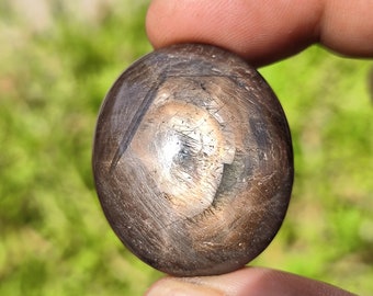 SAPPHIRE - Star Sapphire  cabochon - natural star sapphire crystal - jewellery making supply - star sapphire - corundum crystal family