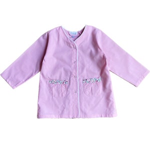 Personalisierte Inès rosa Schulschürzenbluse
