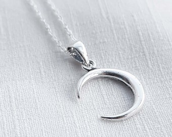 Delicate silver crescent Moon necklace, Dainty everyday jewelry, Minimal Layered Goddess Necklace, Mom gift, gift for her