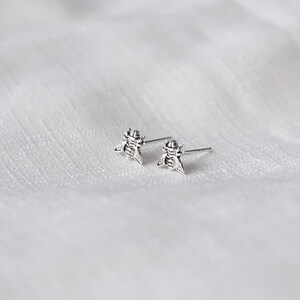 Halloween 925 Sterling Silver Tiny Bat Stud Earrings - Hypoallergenic Piercing Jewelry With Gift Packaging