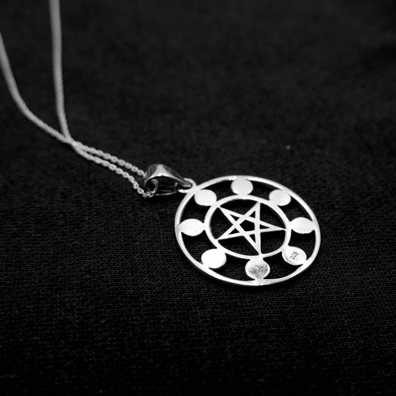 Celestial Boho Moon Lunar Charm Necklace 925 Sterling Silver Moon Phases Pentacle Pendant Necklace Bohemian Moon Phases Astrology