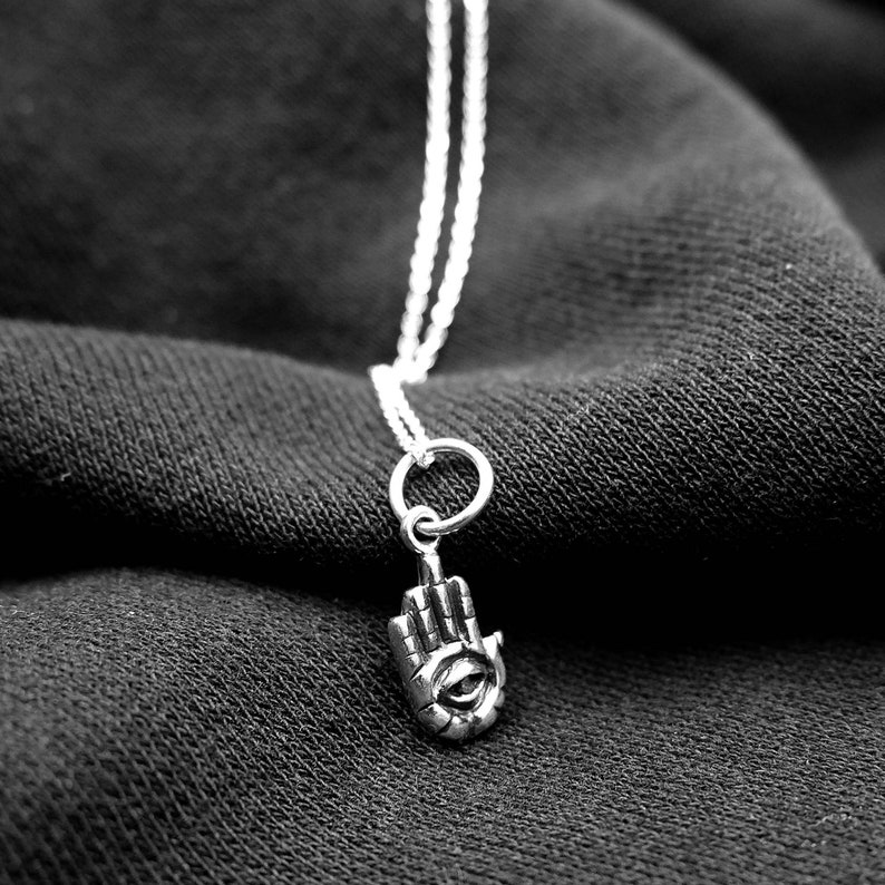 925 Sterling Silver Dainty Evil Eye Hamsa Hand Charm Necklace Etsy