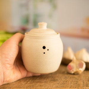 Garlic keeper, garlic and ginger pot image 3