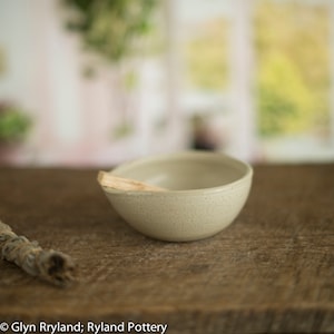 Handmade Stoneware Smudge Bowl: Off-White Satin Finish