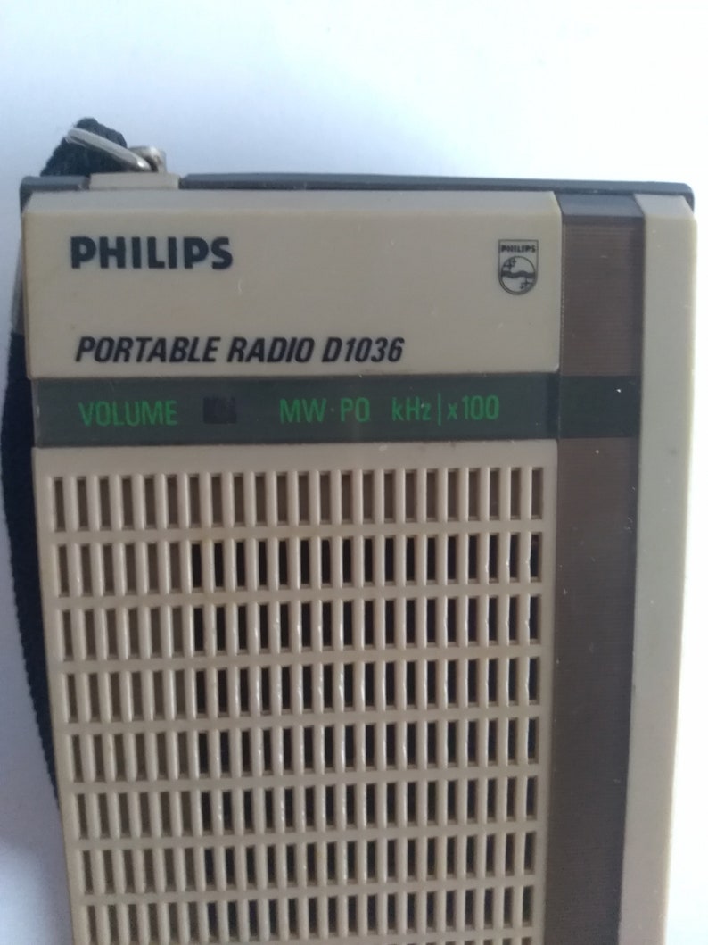 Philips D1036 Retro Portable Radio Medium wave Radio Vintage audio Old times Collectible image 8