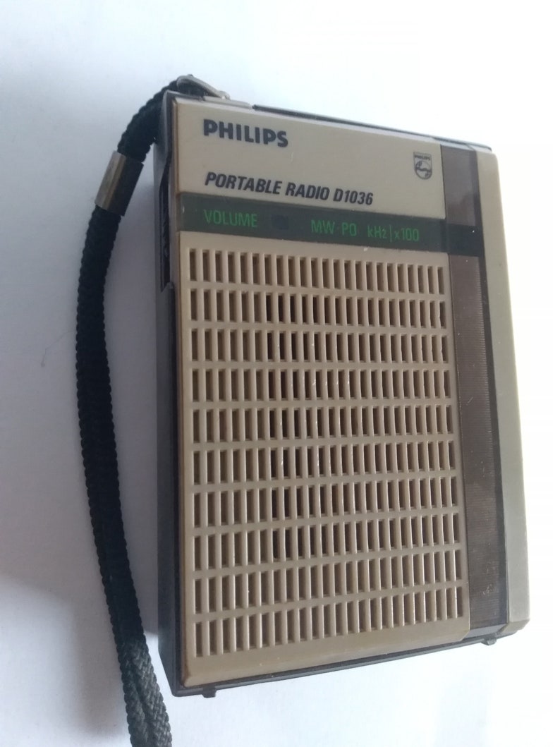 Philips D1036 Retro Portable Radio Medium wave Radio Vintage audio Old times Collectible image 7