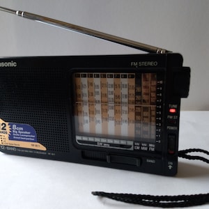 Panasonic RF-B11 World Receiver Retro Radio Vintage Audio